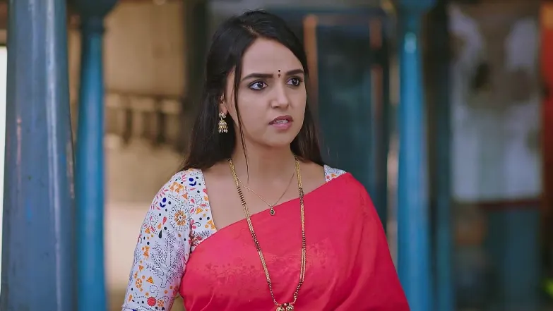 Manu Lies to Parvathi - Annayya 