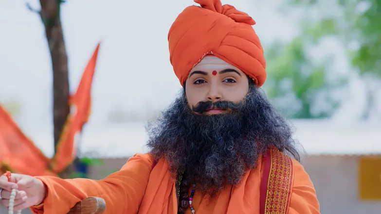 Kanakalakshmi Rushes to Meet Mayananda Swami Episode 205