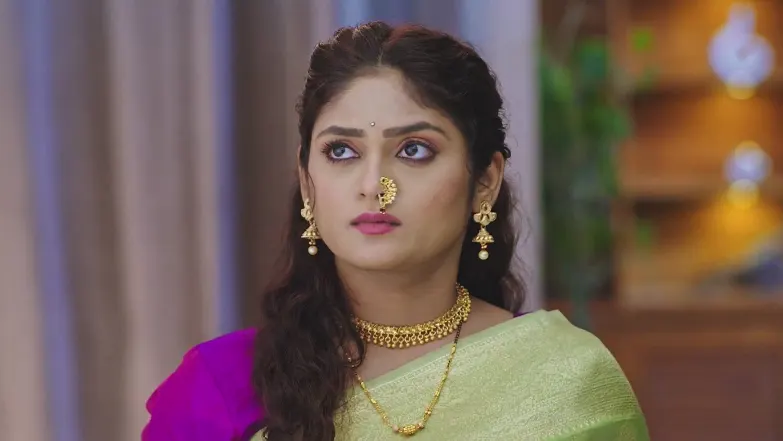 Ahilya Devi Gives Disha the Honour of Performing Puja - Paaru 