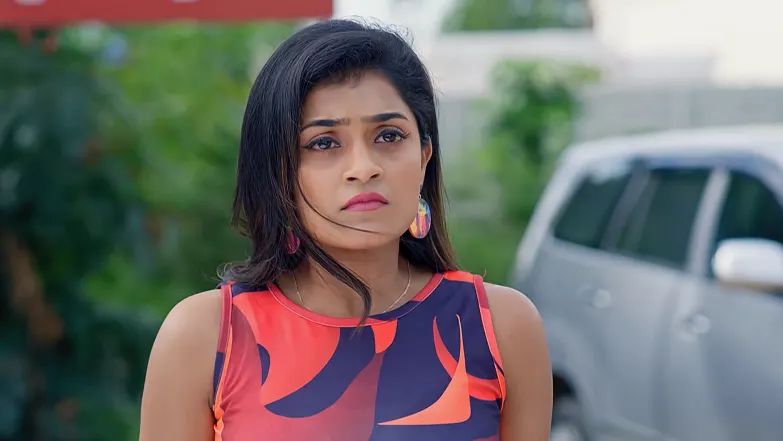 Venkatesh Stops Maggi from Transporting Money Episode 56