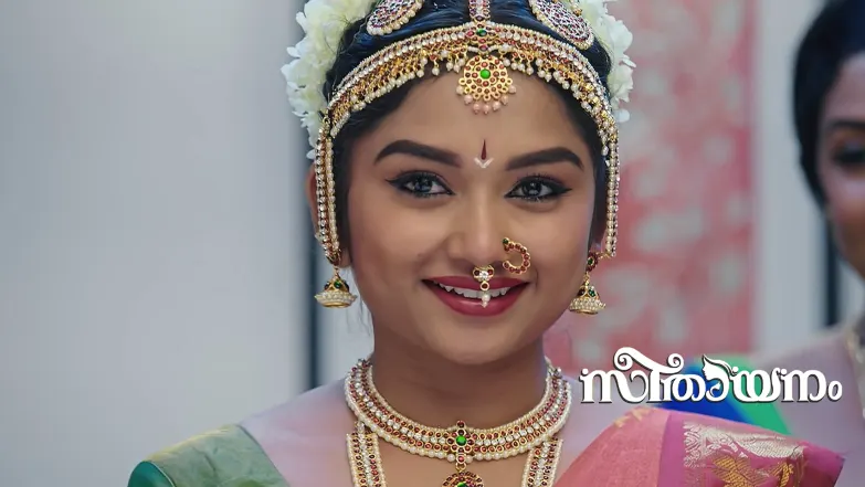 Janaki Helps Aadhya Dress up Episode 11