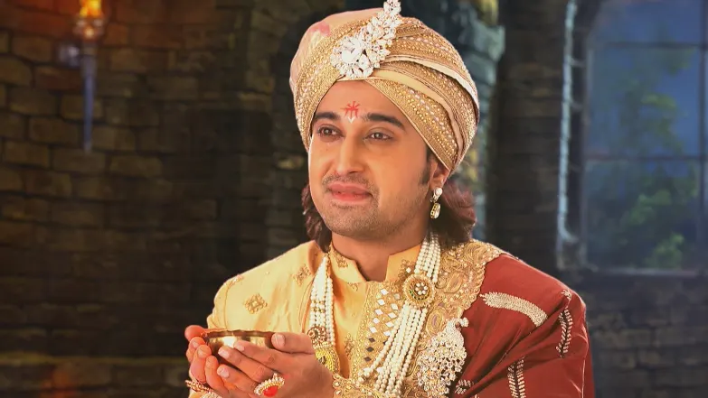 Mallika Sacrifices Parul Episode 160