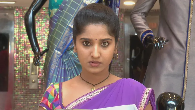 Jai Mistakes Manga for Nitya in the Mall Episode 32