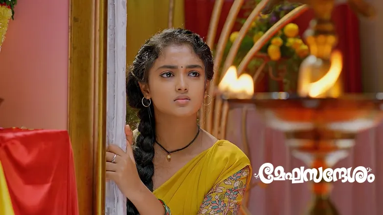 Pooja Hides in Jagath's Car Episode 16