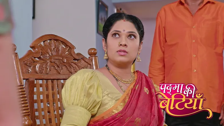 Sahana Stops Padma from Apologising to Rajeshwari Episode 223
