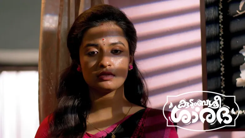 The Goons Flee with Sathyabhama's Prize Money Episode 1202