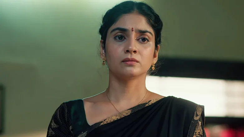 Vijayashanthi Decides to become an Auto Driver Episode 17
