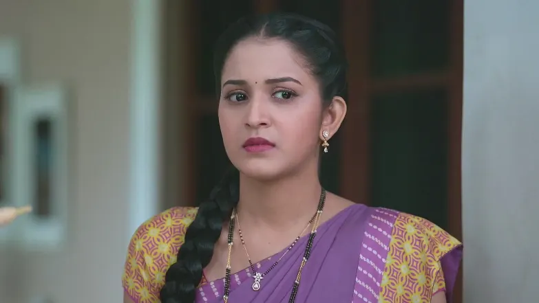 Dadasaheb Worries about Manjiri - Tula Japnar Aahe 