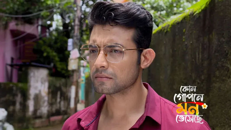 Shyamoli and Aniket Catch Sayantan Episode 505
