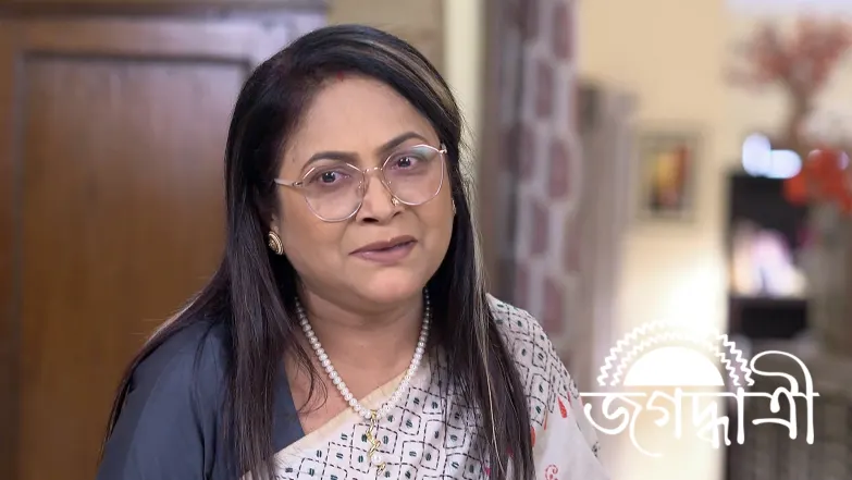 Jagadhatri Blocks Sanjit’s False Statement Episode 1122