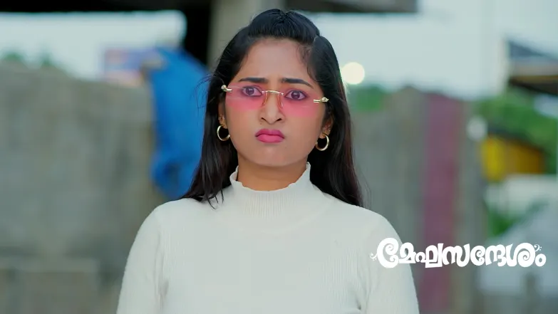 Pooja Feeds Jagath Episode 109