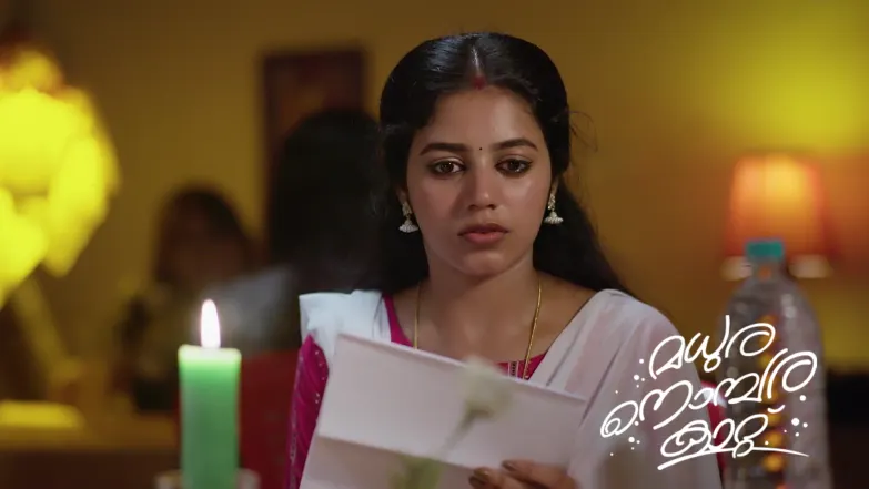 Jeevan Forcefully Takes Nithya to a Restaurant Episode 475