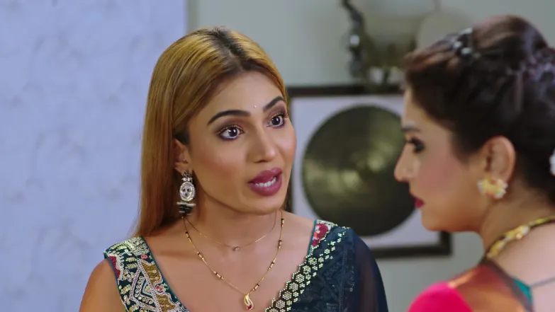 Damini Demands a Share in the Kirloskars’ Property - Paaru 