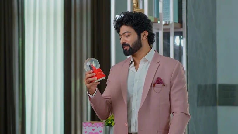 Lakshmi Nivasam - November 04, 2025 - Episode Spoiler