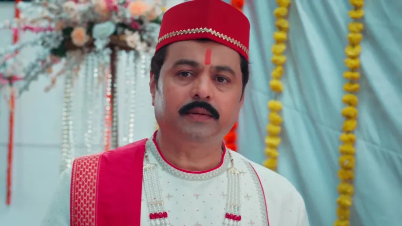 Rohan Saves Samar from an Accident - Veen Doghatli Hi Tutena 