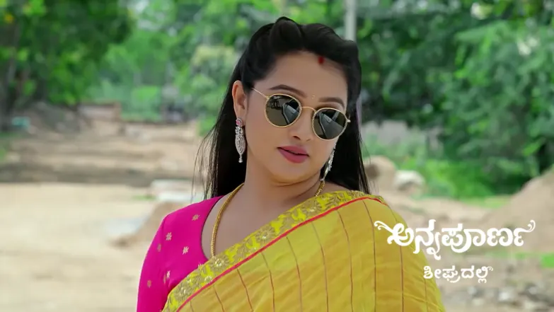 Avani’s New Look Makes Niharika Jealous Episode 1012