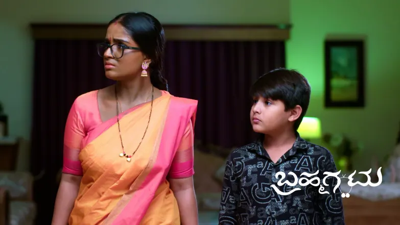 Soundharya Clashes with Deepa over Aryan Episode 374