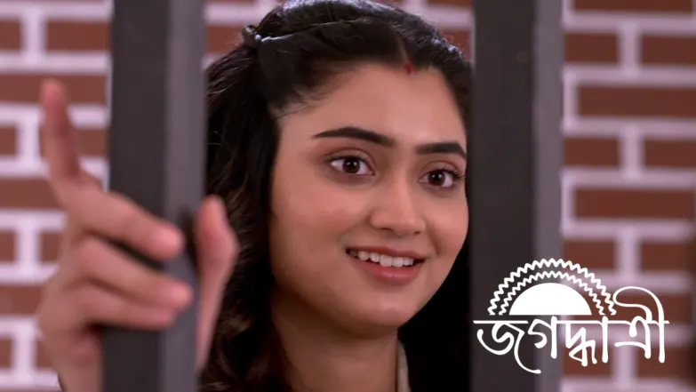 Durga Meets Divya in Jail Episode 1174