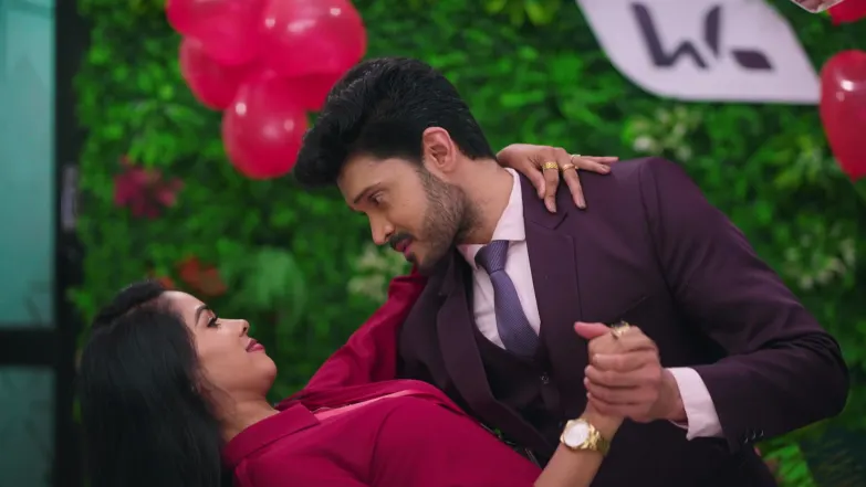 Dharmendra Identifies Swarnadevi Episode 82