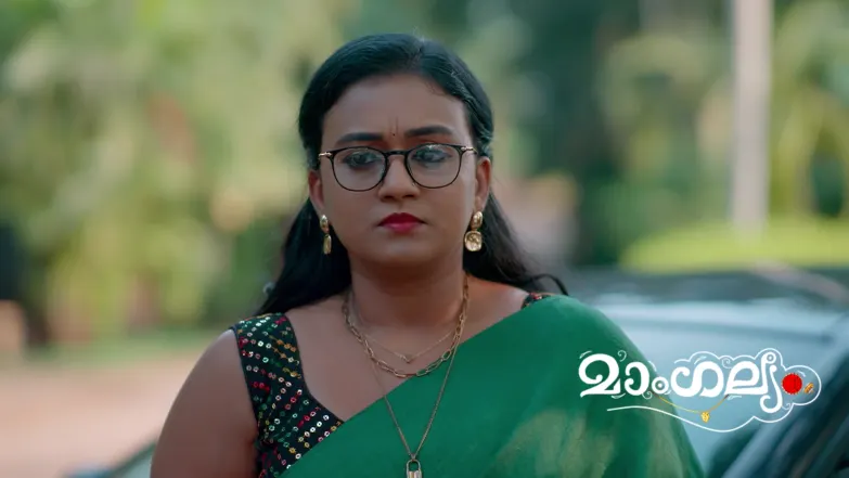 Rajeev Contacts Avanthika Episode 739