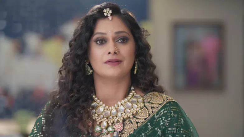 Karishma’s Schemes Shadows Vasudha This Karva Chauth Episode 5