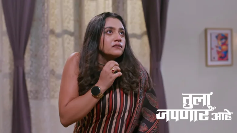 Everyone Questions Maya for the Bizarre Items Episode 263