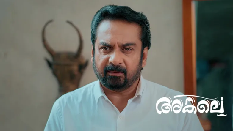 Shekharan Finds Padmavathy's Photo Episode 366