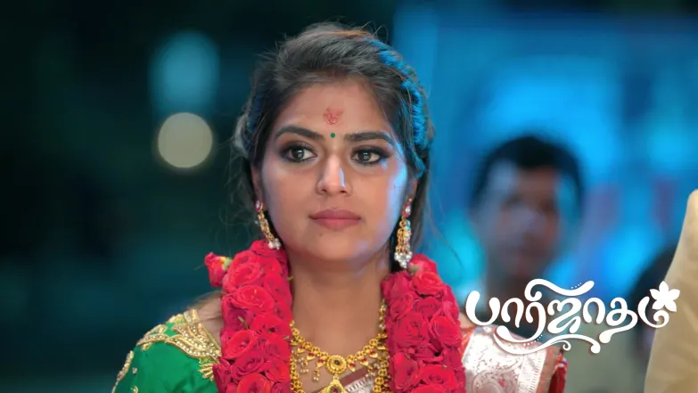 Isai Catches the Lamp that Sreeja Nearly Drops Episode 76