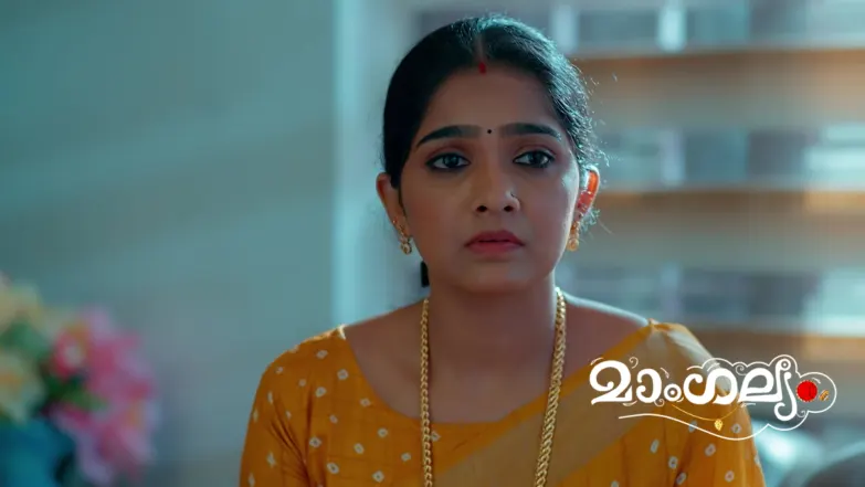 Rajasree Offers to Treat Archana Episode 748