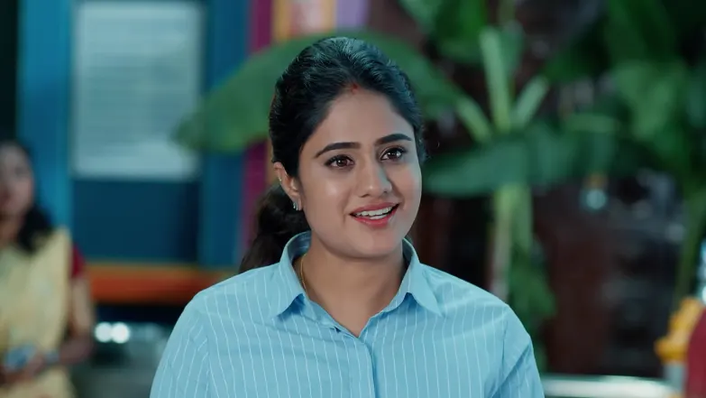 Meenan Threatens Krishnamraju's Family Episode 112