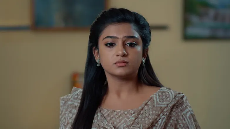 Krishnamraju Offers Help to Vijayashanthi’s Family Episode 114