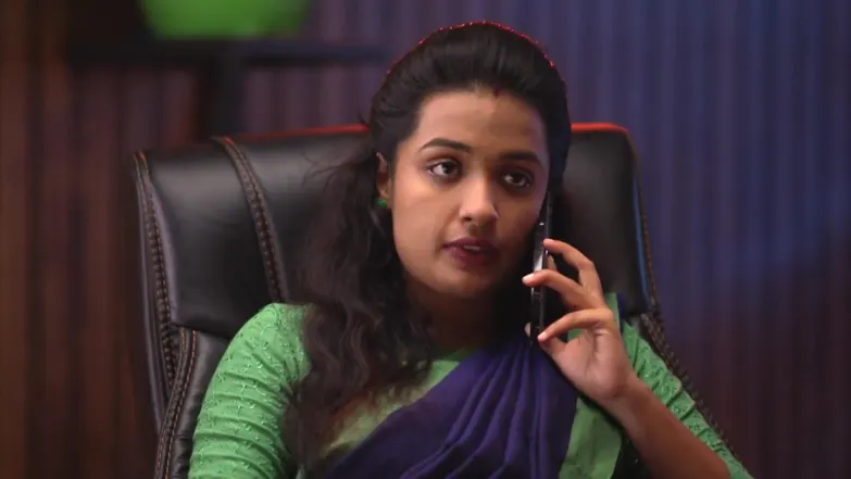 Kudumbashree Sharada - December 17, 2025 - Webisode 17th December 2025 Webisode