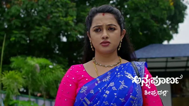 Maya Puts Her Suitor to a Test Episode 1036