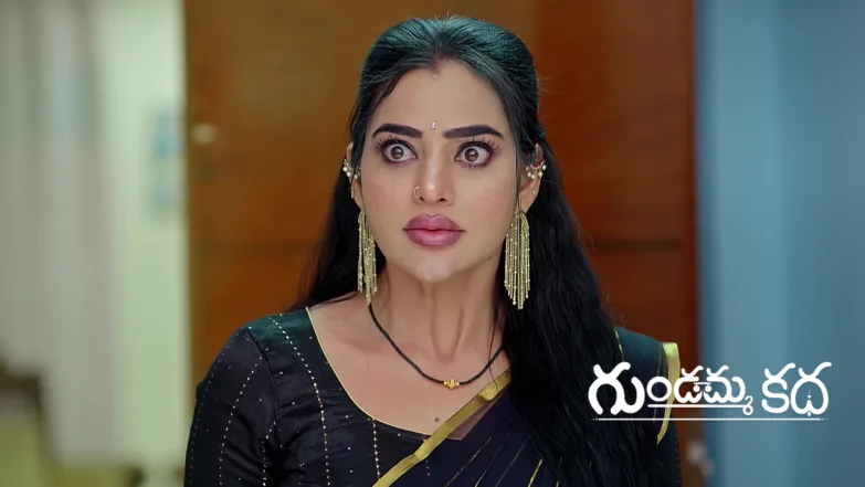 The Priest Tries to Inform Charan about Pallavi Episode 2306