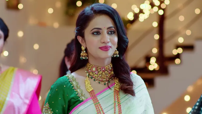 Jagadhatri and Kedar Search for Sudhakar’s Photo Episode 4