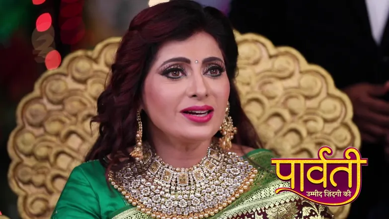 Parvathi Hesitates To Be a Part of the Family Photo Episode 675