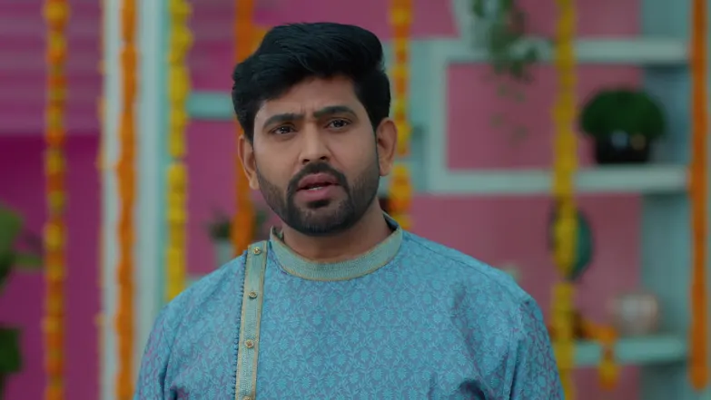 Vijayashanthi Gets Chiranjeevi Released Episode 143