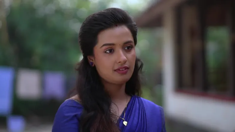 Vishnu Arrives at the Kudumbashree Hotel - Kudumbashree Sharada 