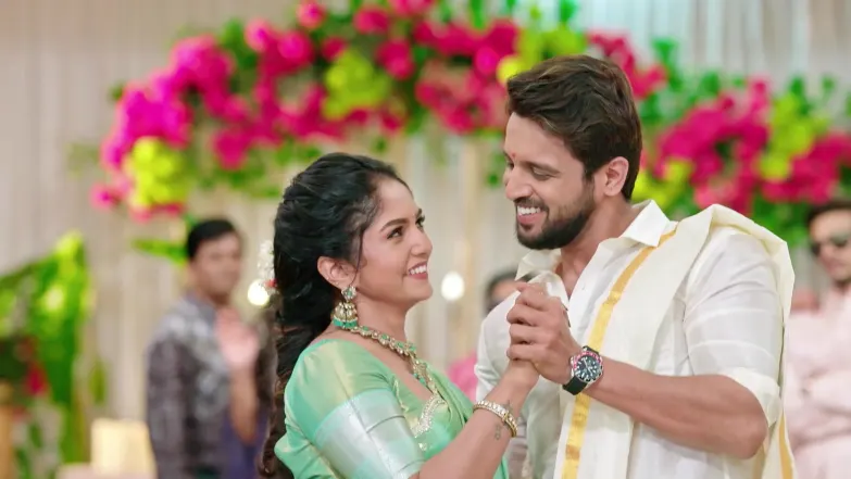 Karna Saves Nithya from a Fatal Accident Episode 8