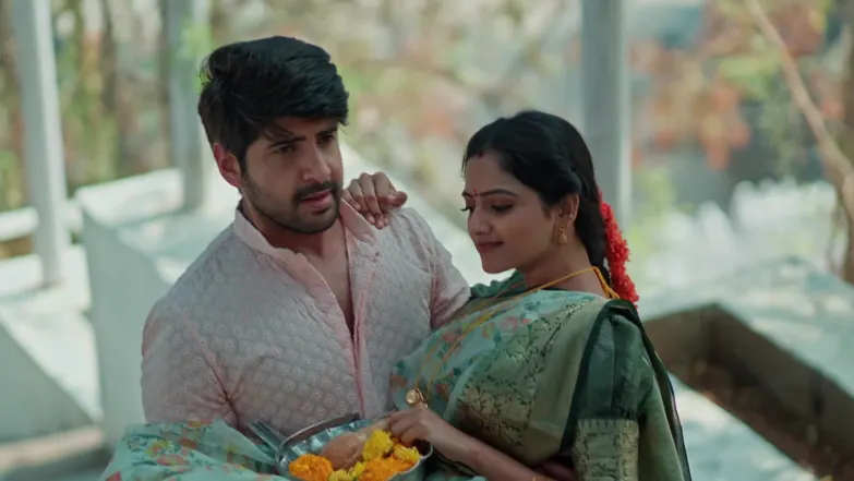 Maddy Goes to the Temple with Lakshmi Episode 33