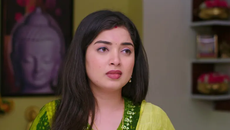 Shruthi Is Asked to Sign the Divorce Papers Episode 142