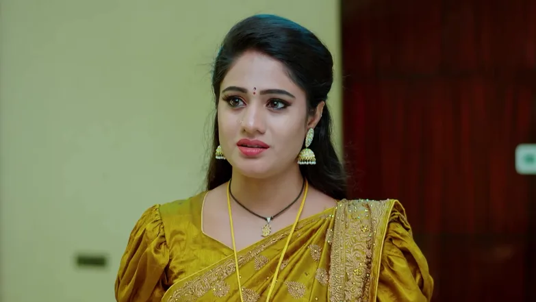 Jagadhatri Defends Suresh’s Dignity Episode 13