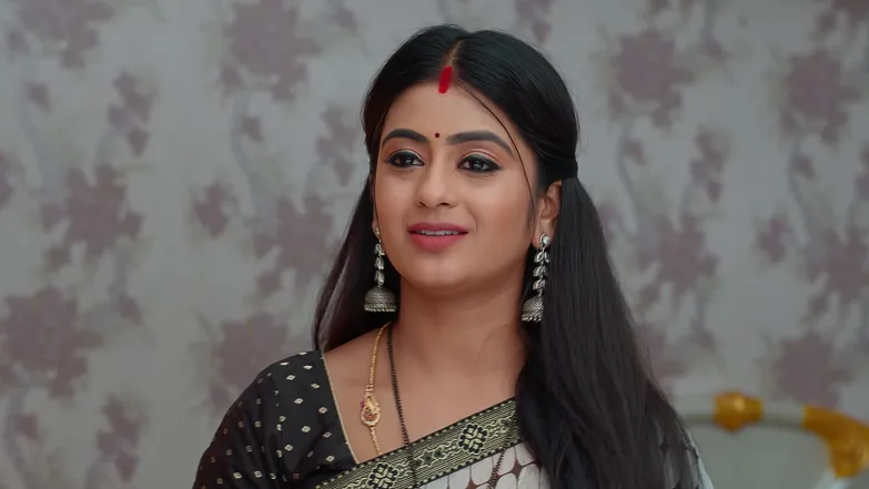 Bhagyalakshmi Cures Mithra's Hiccups Episode 153