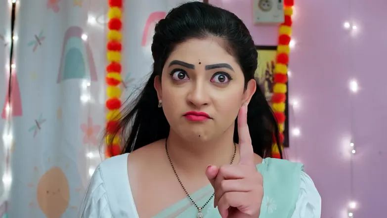 Saraswathi Struggles to Tell Amarendra the Truth Episode 24