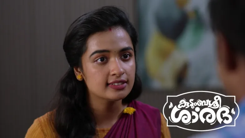 Swami Shows Mahendran a Clip Episode 1404