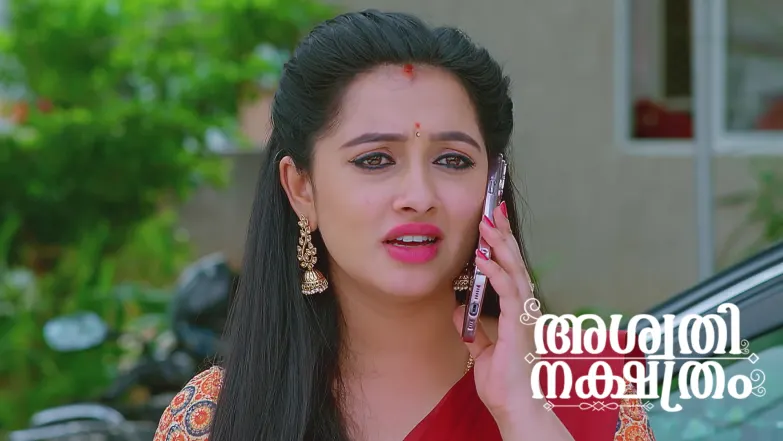 Soumya Escapes Using Avani's Advice Episode 557