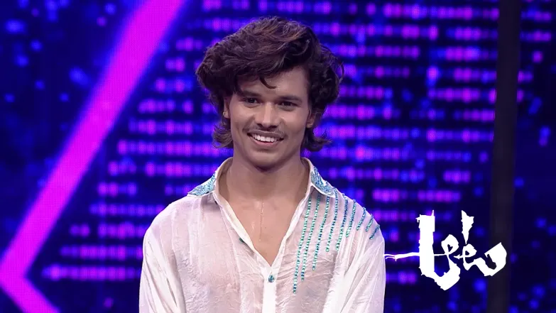 Hani Earns a Standing Ovation from Judges Episode 8