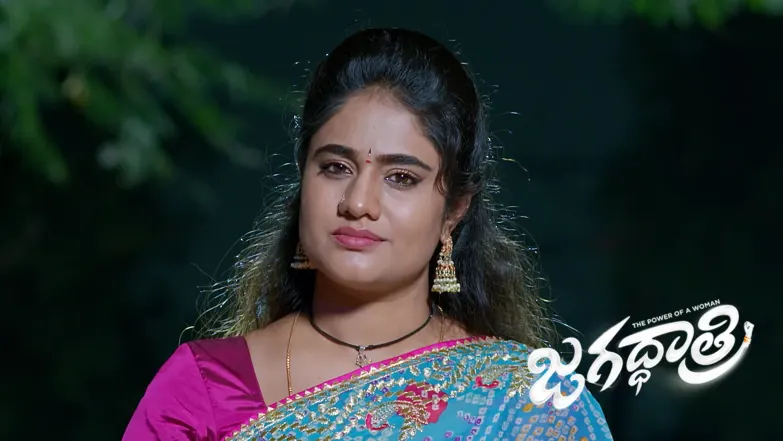 Jagadhatri Teaches a Lesson to Teenage Boys Episode 740