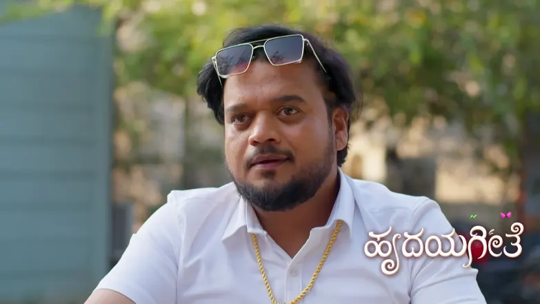 Aparna Offers to Repay Padmavathi's Debt Episode 295