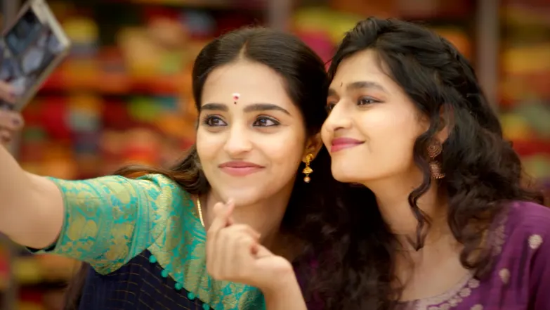 Akhila Decides to Stall Mano's Wedding Episode 33